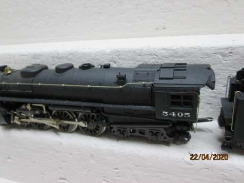 HO SCALE : RIVAROSSI 4-6-4 NEW YORK CENTRAL STEAM LOCOMOTIVE - LOT 457AA