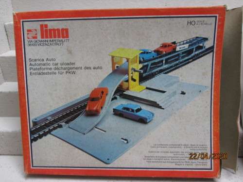 HO SCALE : LIMA AUTOMATIC CAR UNLOADER (BOXED) - LOT 458AA