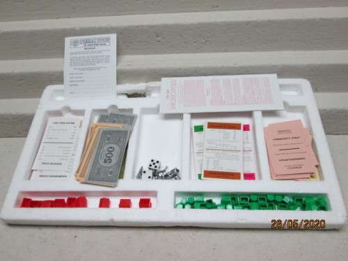 MONOPOLY SET BOARD GAME (BOXED) - LOT 743AA