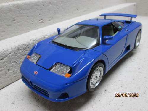 1:18 SCALE : BBURAGO BUGATTI 11GB 1991 - LOT 831AA