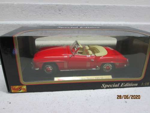 1:18 SCALE : MAISTO MERCEDES BENZ 190 SL 1955 (BOXED) - LOT 849AA