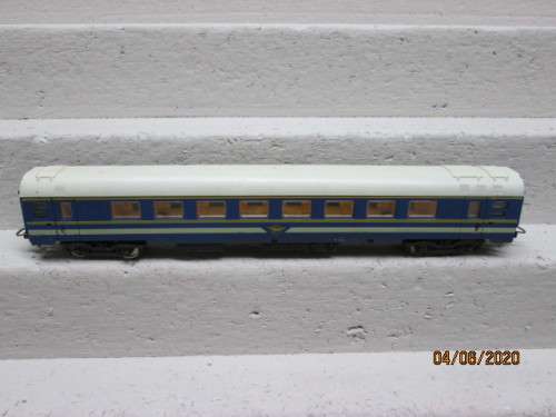 HO SCALE - LIMA SAR - BLUE TRAIN COACH - LOT 8 BB