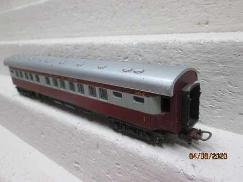 HO SCALE - LIMA SAR - TRANS KAROO 1ST CLASS COACH - BOXED - LOT 14 BB