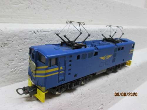 HO SCALE - LIMA SAR -BLUE 5E ELECTRIC LOCOMOTIVE DUMMY - LOT 16 BB