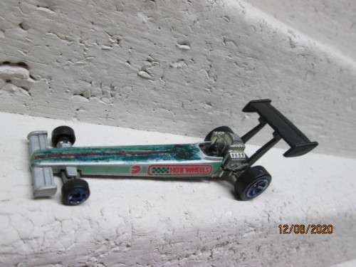 DIE CAST : HOTWHEELS DRAG RACER CAR - LOT 54BB