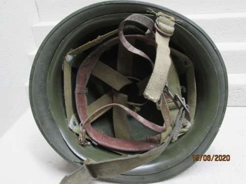 ARMY HELMET / STAALDAK  - LOT 144BB