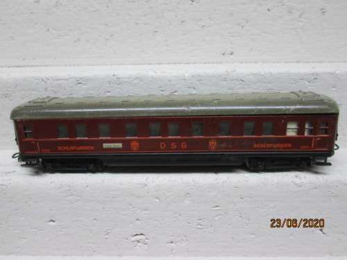 HO SCALE : MARKLIN DSG PASSENGER COACH - LOT 180BB