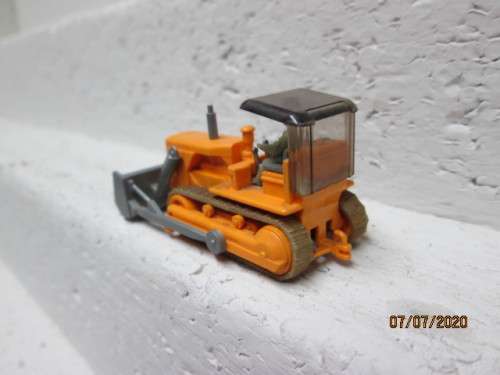 HO SCALE : WIKING BULLDOZER - LOT 272BB