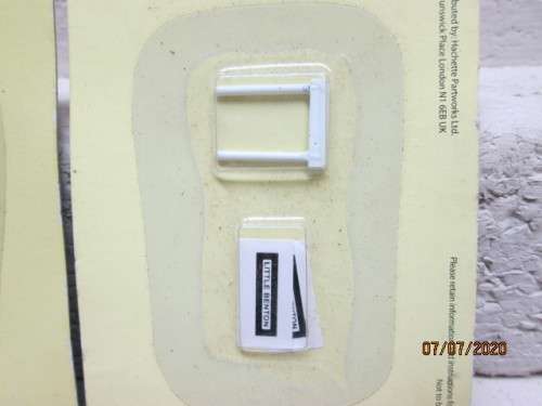 HO/OO SCALE : MODEL RAILWAY ACCESSORIES x3 PACKS - LOT 313BB