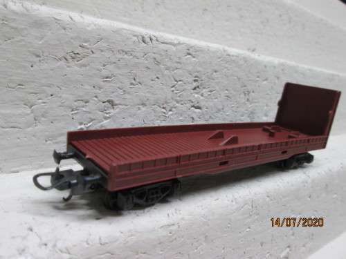 HO SCALE : LIMA FLAT CAR (SAR COLOURS) - LOT 468BB