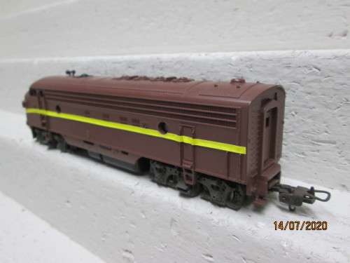 HO SCALE : ATLAS FP7 DIESEL LOCOMOTIVE (PAINTED IN SAR COLOURS) - LOT 483BB