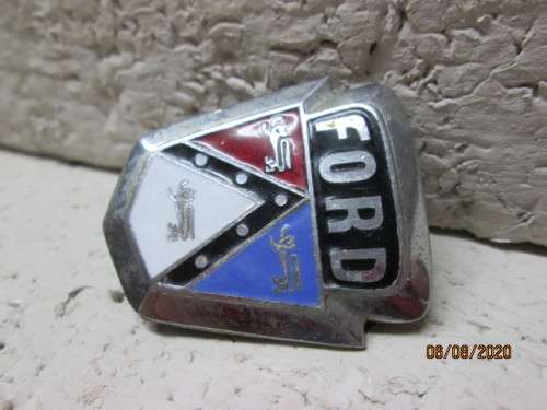 FORD BADGE-  LOT 506BB
