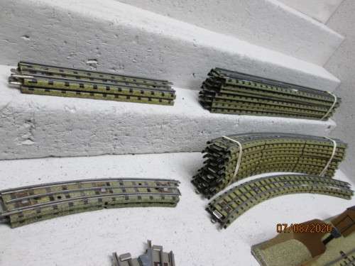 OO SCALE  - HORNBY DUBLO TRACK X 26 PIECES