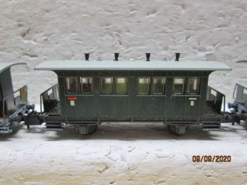 N SCALE: MINITRIX : OLD STYLE COACHES X3 - BOXED