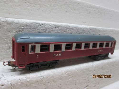 HO SCALE: LIMA SAR : ORANGE EXPRESS COACH
