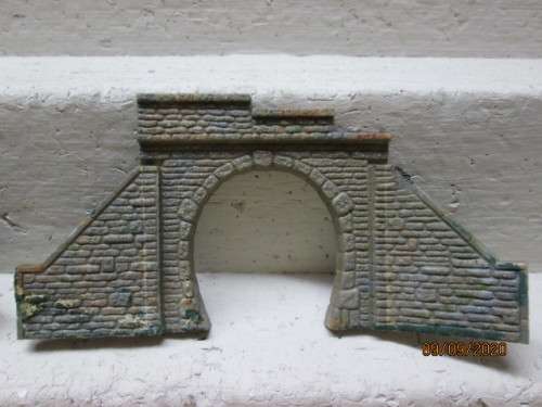 N SCALE : TUNNEL ENTRANCE - X3