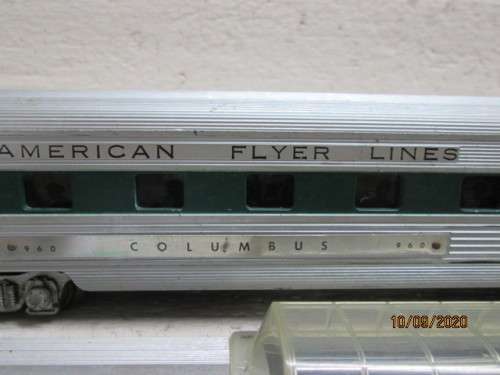 S SCALE : AMERICAN FLYER : DIESEL LOCOMOTIVES  WITH X4 PASSENGER COACHES - ROCKET SET