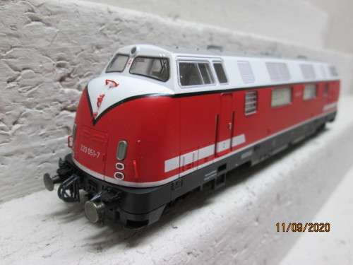 HO SCALE : ROCO : SNFT DIESEL LOCOMOTIVE - BOXED