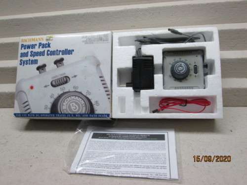 HO SCALE : BACHMANN CONTROLLER / TRANSFORMER - BOXED