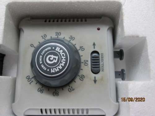 HO SCALE : BACHMANN CONTROLLER / TRANSFORMER - BOXED