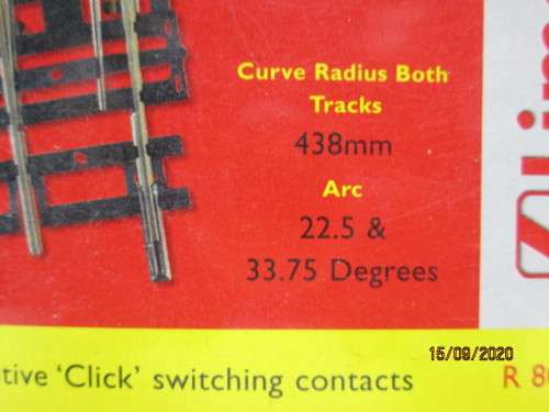 OO SCALE : HORNBY : CURVED RIGHT HAND POINT - R8075 - BOXED