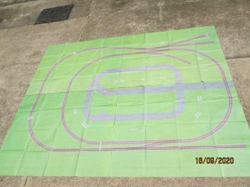 OO SCALE : LARGE LAYOUT FLOOR PLAN (`Your Model Railway Village Collection` - CNA