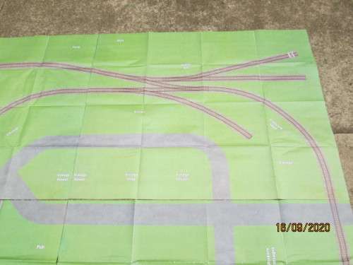 OO SCALE : LARGE LAYOUT FLOOR PLAN (`Your Model Railway Village Collection` - CNA