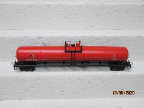 HO SCALE : LIMA : GREAT WESTERN LONG TANKER