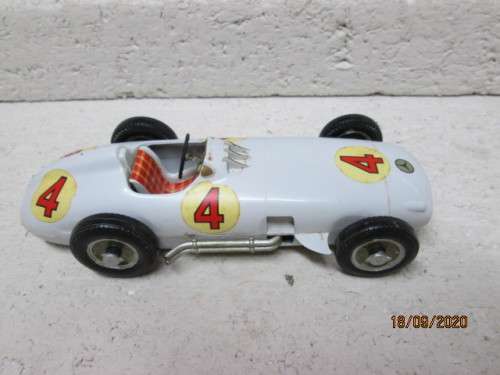 1:24 SCALE : MERIT RACING CAR - 1955 GP MERCEDES BENZ - BOXED