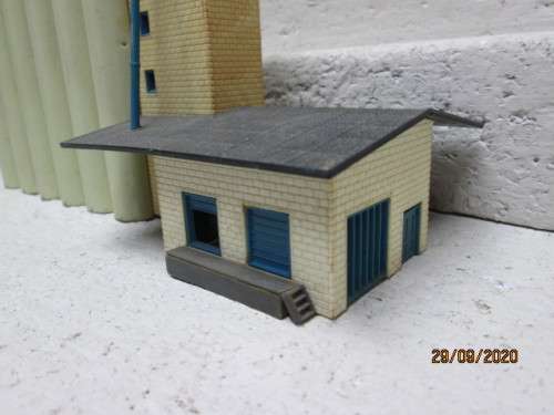 N SCALE : SILO COMPLEX
