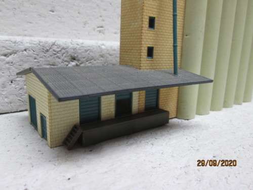 N SCALE : SILO COMPLEX