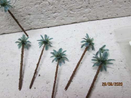 N SCALE : PALM TREES - X6