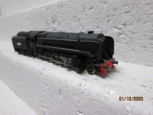 N SCALE : 2-10-0 STEAM LOCOMOTIVE (PAINTED IN SAR COLOURS)