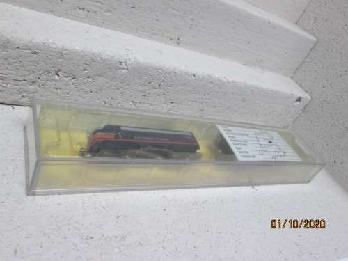 N SCALE : BACHMANN SOUTHER PACIFIC DIESEL LOCOMOTIVES - BOXED