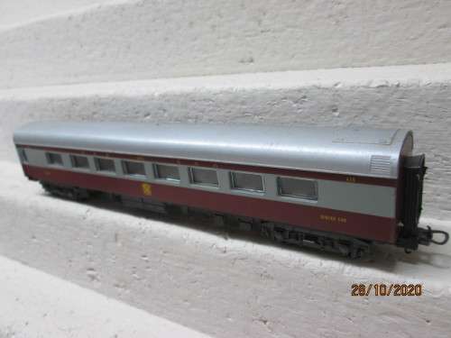 HO SCALE : LIMA SAR TRANSKAROO DINING CAR - BOXED