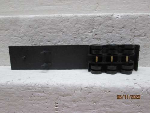 HO SCALE : TRI AXLE TRAILER