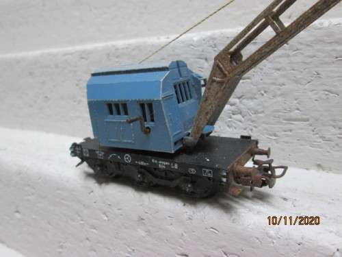 HO SCALE : MARKLIN : CRANE (FITTED WITH 2-RAIL WHEELS)