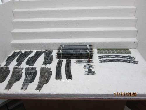 HO SCALE : LIMA TRACK : X48 PIECES