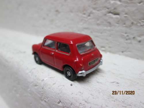 OO SCALE : OXFORD : RED MINI