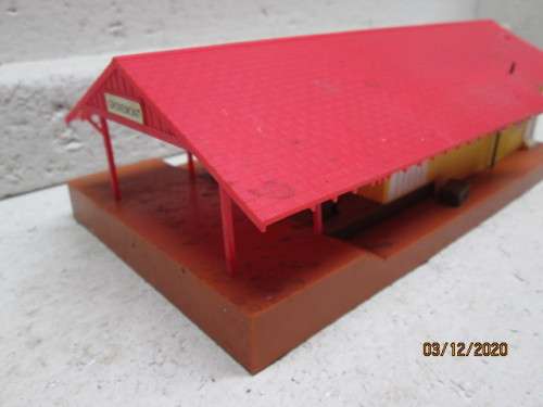 HO SCALE : BACHMANN : STATION BUILDING