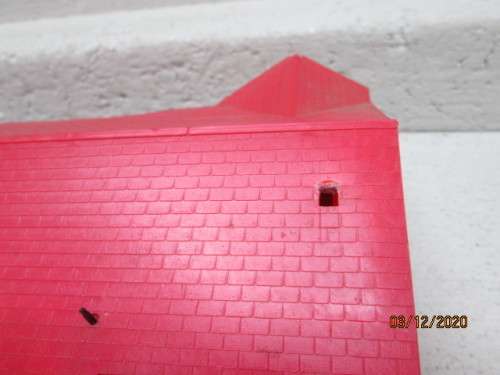HO SCALE : BACHMANN : STATION BUILDING