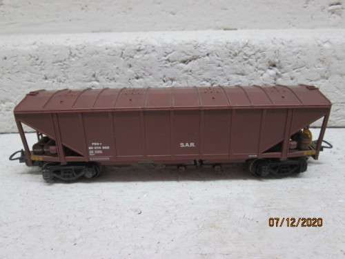 HO SCALE : LIMA SAR : FGD GRAIN WAGON