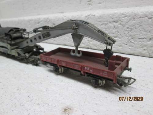 HO SCALE : JOUEF 85 TON COCKERILL CRANE SET