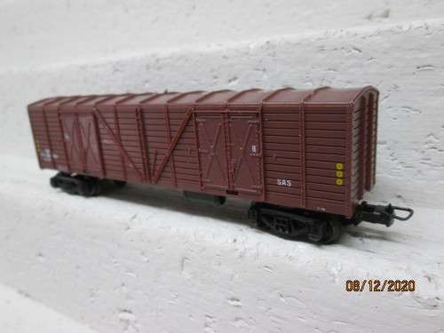 HO SCALE : LIMA SAR : BROWN OZ BOX CAR
