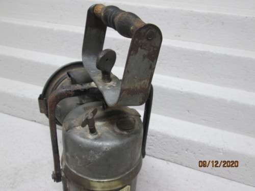 ANTIQUE SAR LAMP - (CRESTLLA ENGINEERING)
