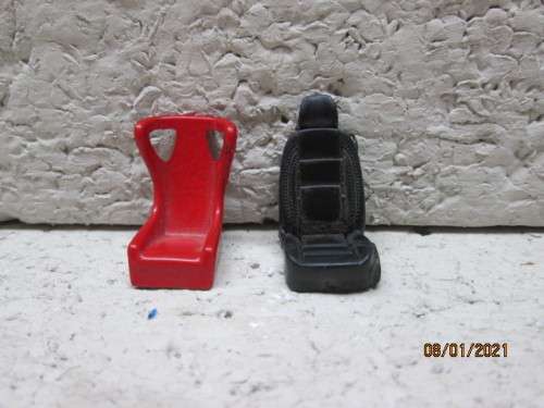 X2 SEATS FOR MODEL CAR