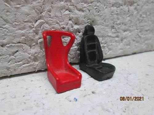 X2 SEATS FOR MODEL CAR