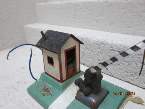 S SCALE : AMERICAN FLYER : CROSSING GATE