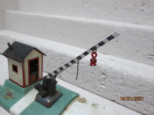 S SCALE : AMERICAN FLYER : CROSSING GATE