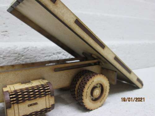 1:32 SCALE : HINO ROLL BACK BREAKDOWN TRUCK
